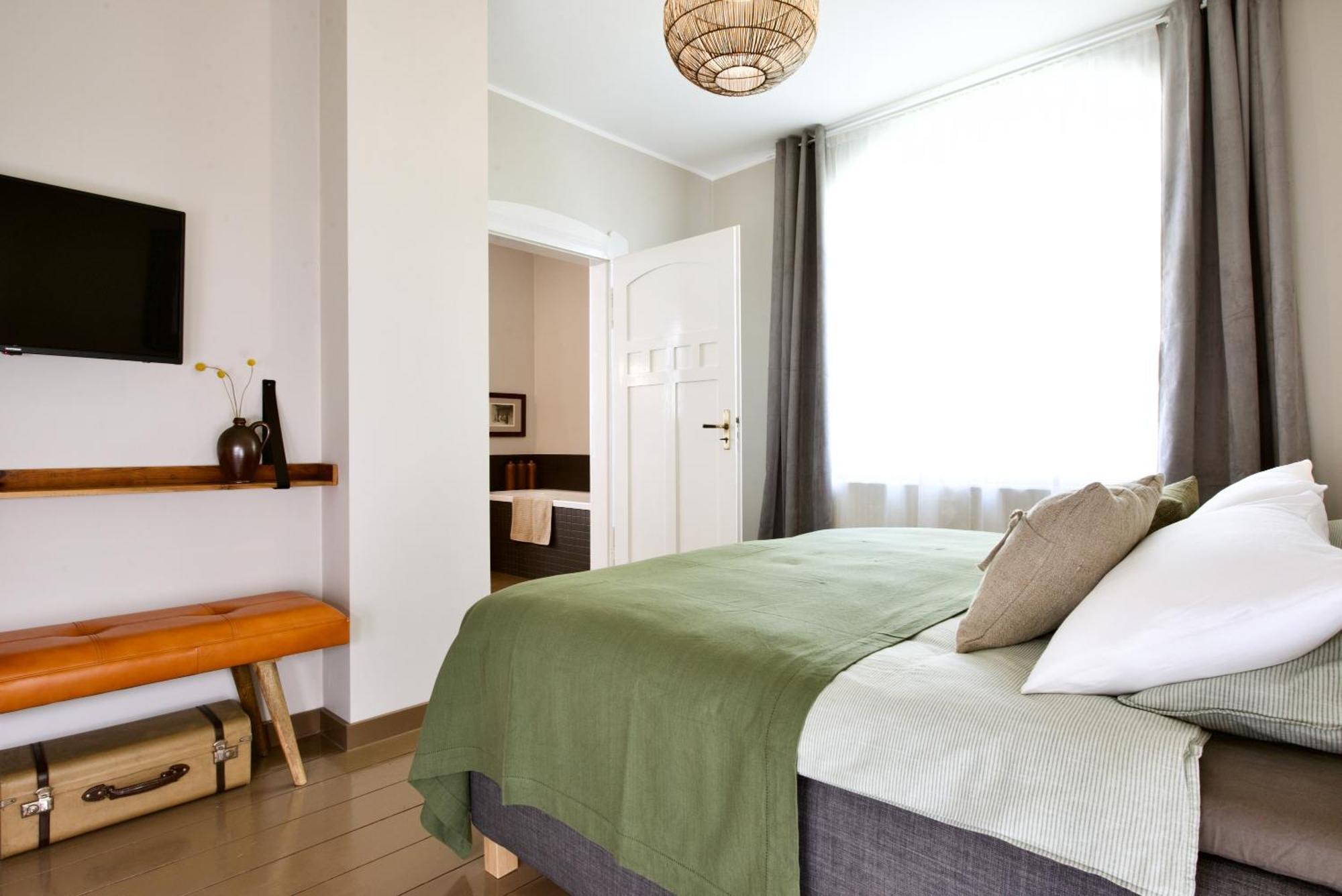 Villa B - Neuer Geist In Alten Mauern: Luxurioes Wohnen In Der Residenzstadt Γκότα Δωμάτιο φωτογραφία